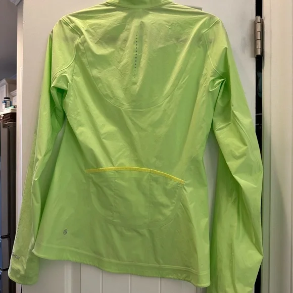Lululemon Fast and Free Windbreaker - Picture 5 of 6